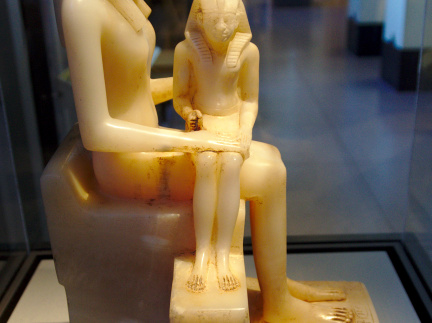 Statue of Queen Ankhenesmeryre II and her son Pepi II