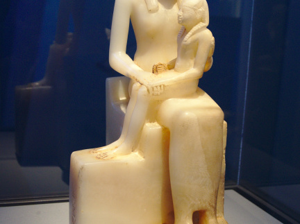 Statue of Queen Ankhenesmeryre II and her son Pepi II