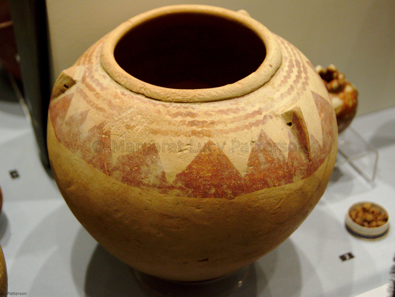 D-Ware Vessel with Painted Hills