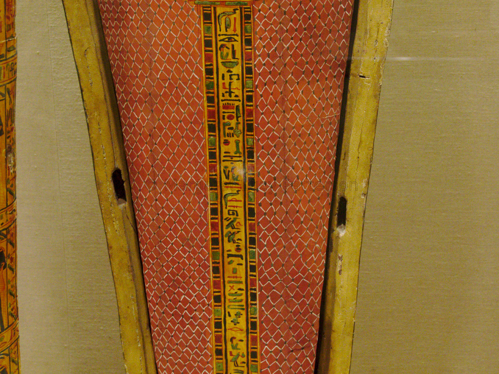 Mummy Board of Henettawy, Mistress of the House and Chantress of Amun-Ra