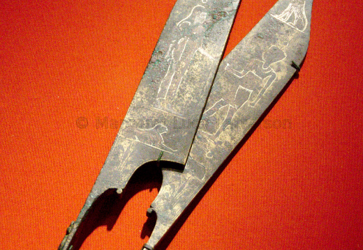 Bronze "Egyptianising" Shears Inlaid with Silver and Black Copper