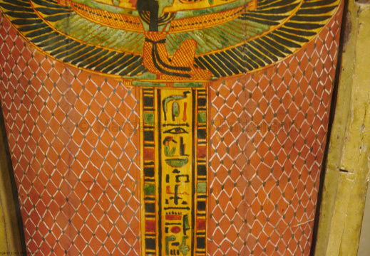 Mummy Board of Henettawy, Mistress of the House and Chantress of Amun-Ra